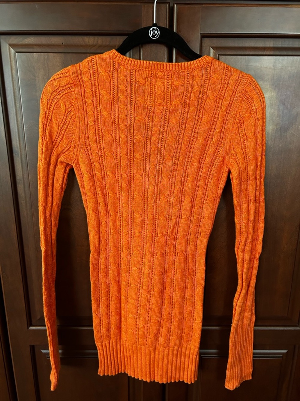 American Eagle Outfitters Orange Cable-Knit V-Neck Sweater - Picture 2 of 5